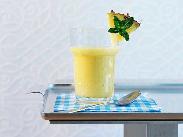 Narancsos-ananászos smoothie