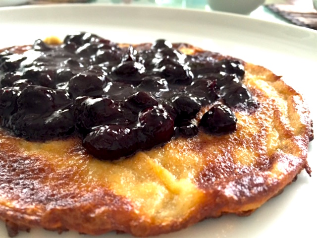 Vaníliás-áfonyás palacsinta